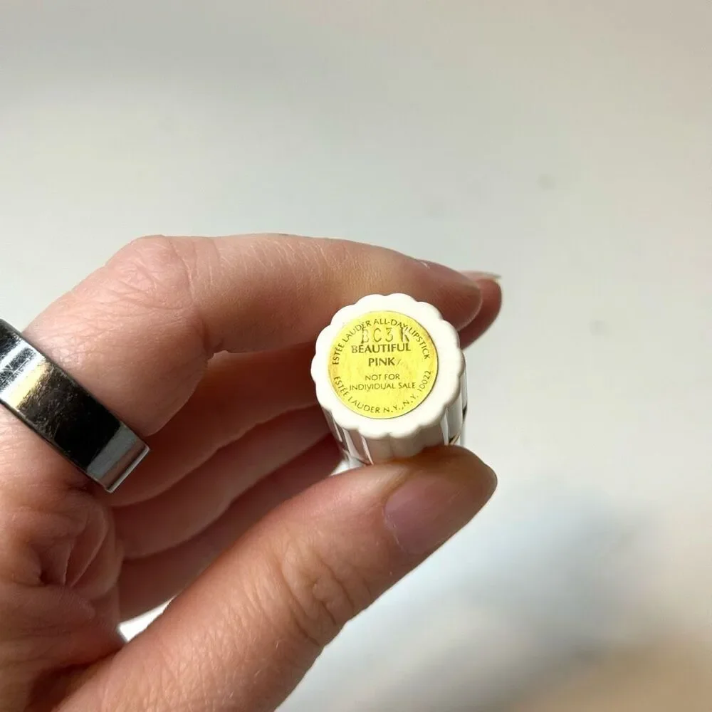 Estée Lauder All-Day Lipstick in Beautiful Pink White Ribbed NEW